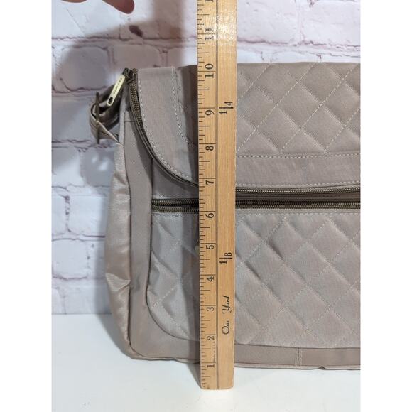 Travelon Anti Theft Classic Crossbody Bag Travel Champagne Tan Quilted NWOT - Picture 13 of 15